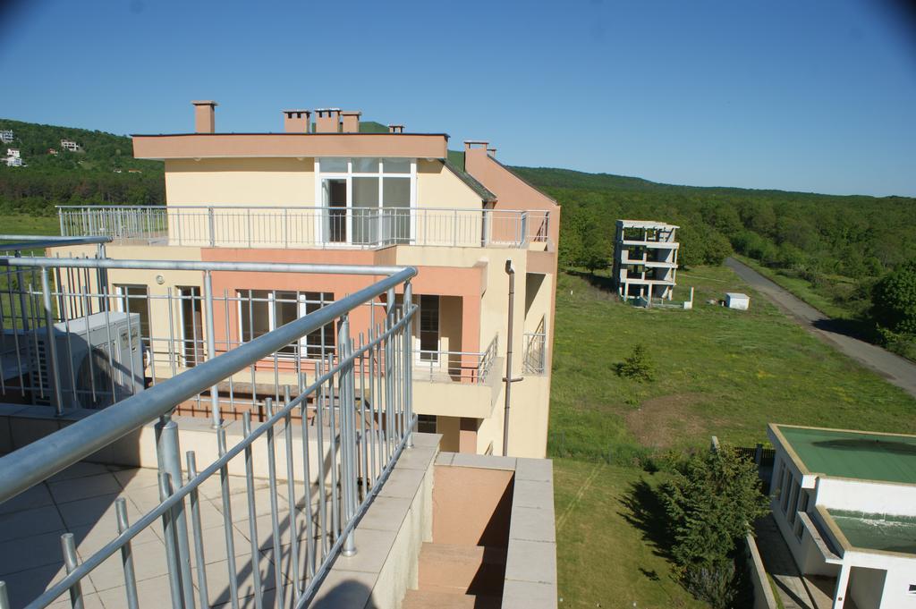 Pearl Sunshine Appartments Приморсько Екстер'єр фото